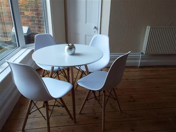 Carholme Road // 5 Bed + 2 Bath // Aug 2026 - Image 5